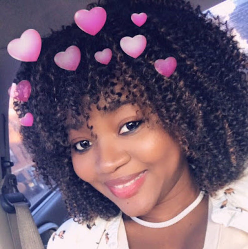 Meet your Posher, Anaika